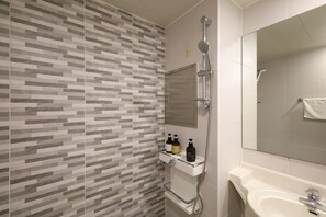 Standard Room | Bathroom | Shower, free toiletries, hair dryer, bathrobes - JB Plus Hotel (Busan)