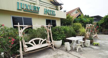Luxury Hotel