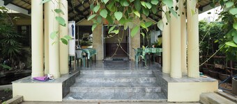Luxury Hotel
