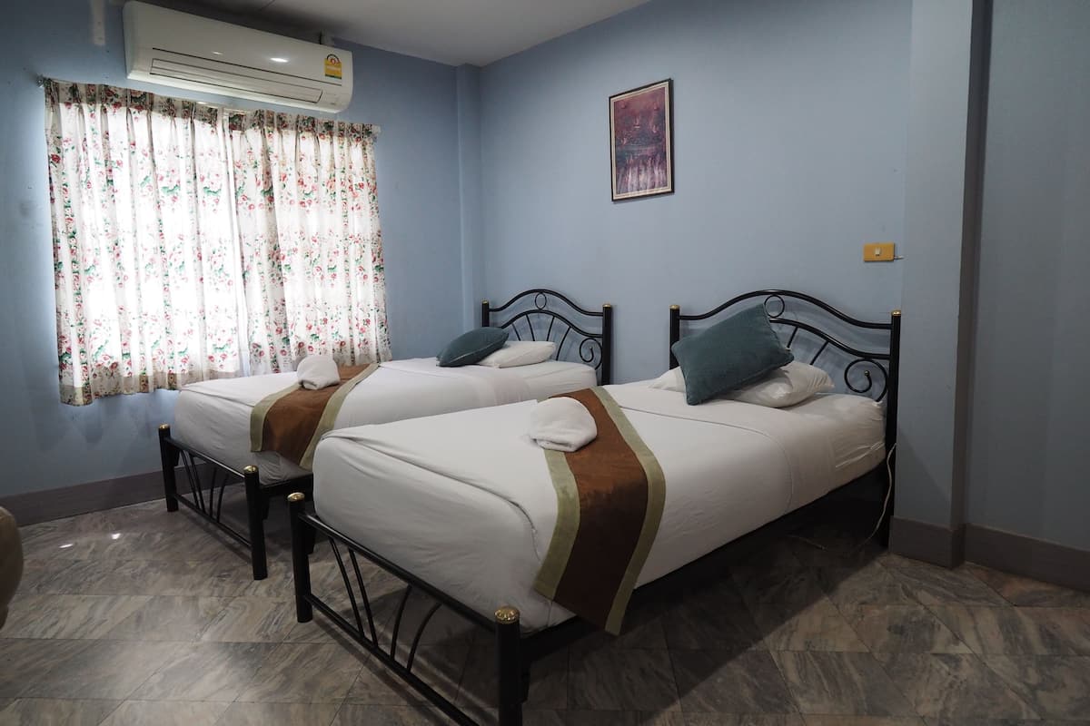 Standard Room | Free WiFi