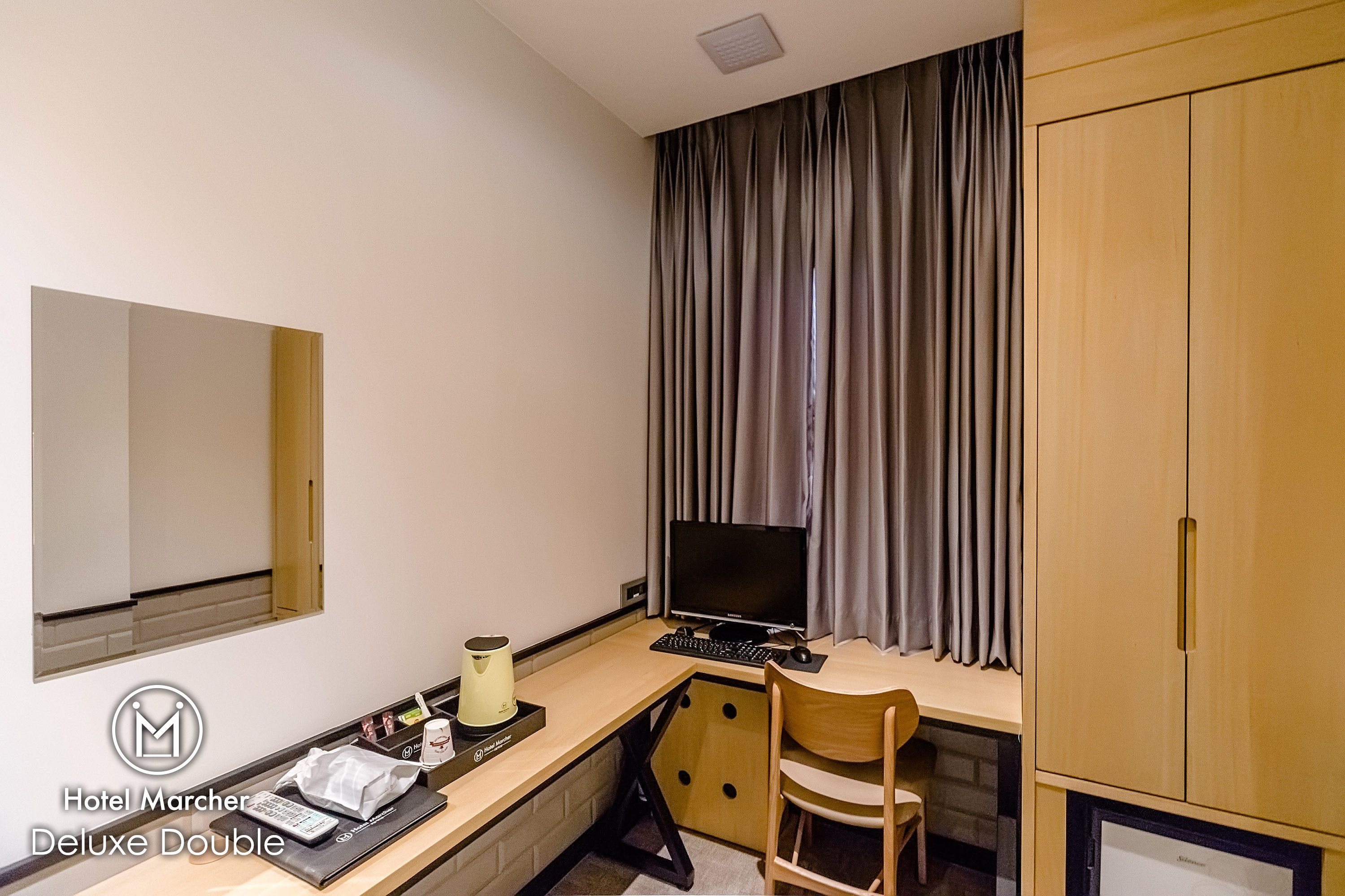 1 bedroom, premium bedding, down duvets, minibar