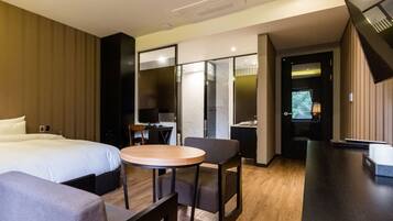 Premium Suite
