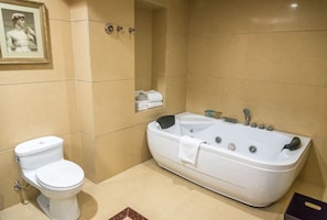 Bathroom - Country Garden Phoenix Hotel Huangshan (Huangshan)