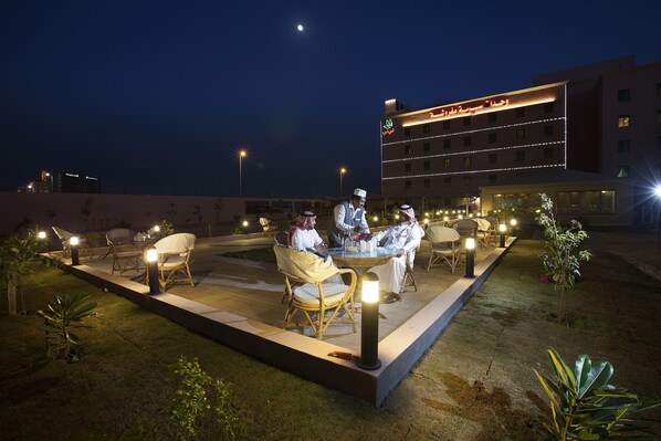 View from property - Palms Lily Hotel Suites (Al-Hofuf)