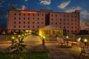 Exterior - Palms Lily Hotel Suites (Al-Hofuf)