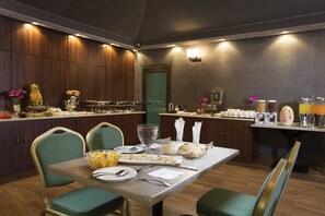 Daily continental breakfast (SAR 25 per person) - Palms Lily Hotel Suites (Al-Hofuf)