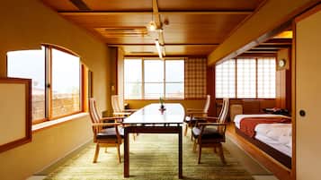 1 bedroom, premium bedding, minibar, in-room safe