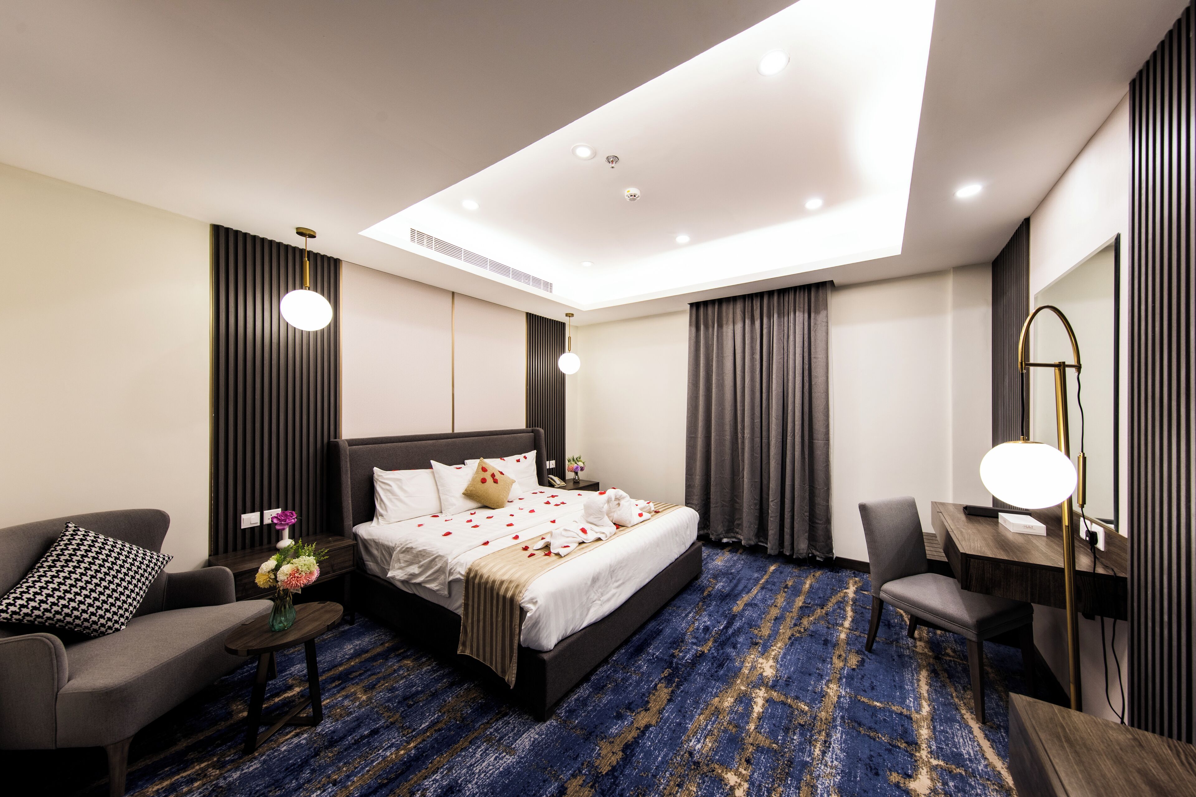 Minibar, in-room safe, desk, soundproofing