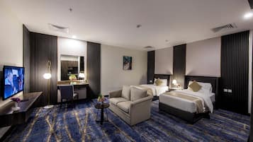 Phòng Tiêu chuẩn | Minibar, két bảo mật tại phòng, bàn, phòng cách âm
