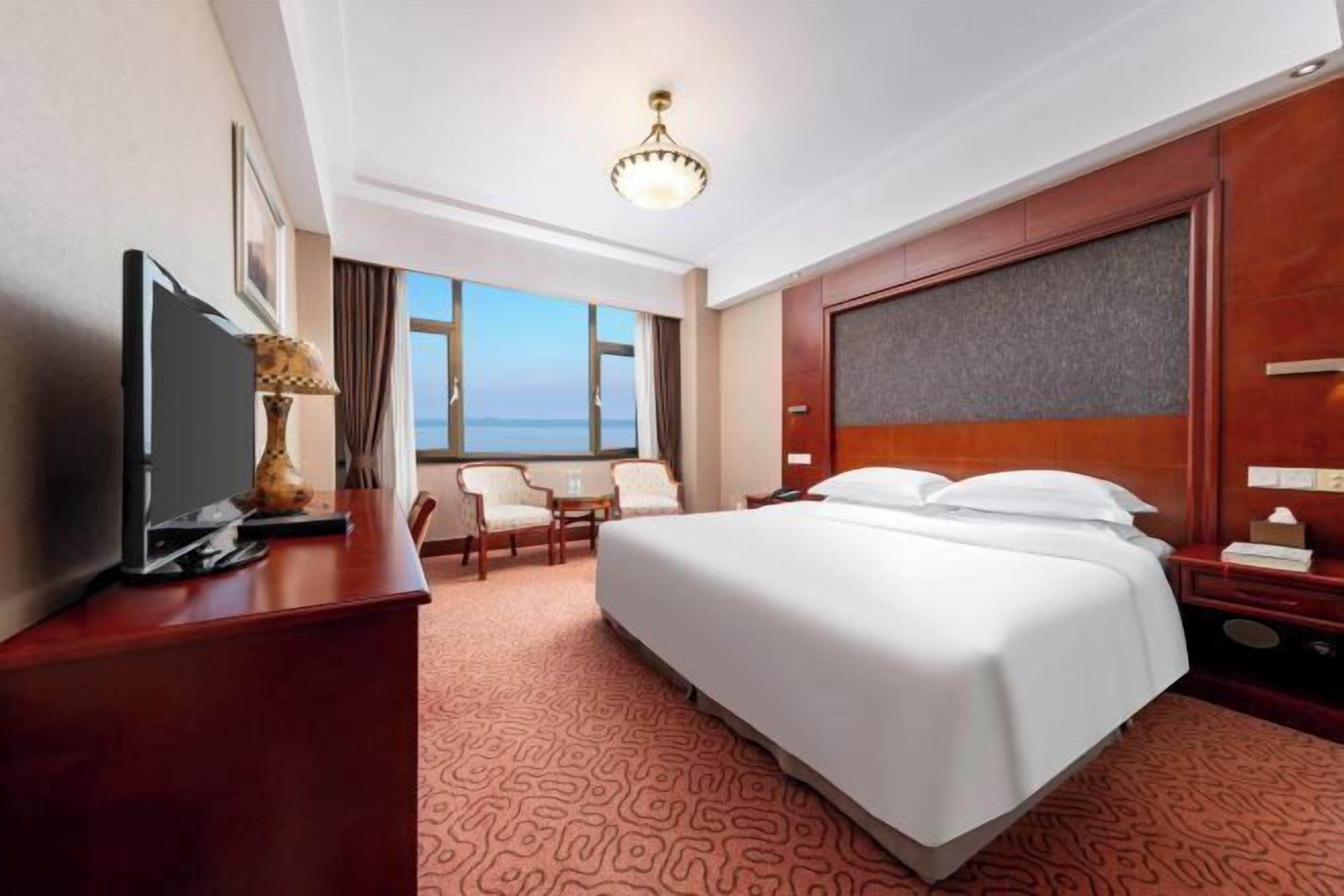 Minibar, in-room safe, desk, blackout curtains