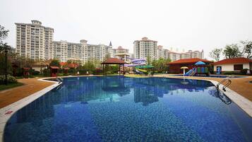 Seasonal outdoor pool