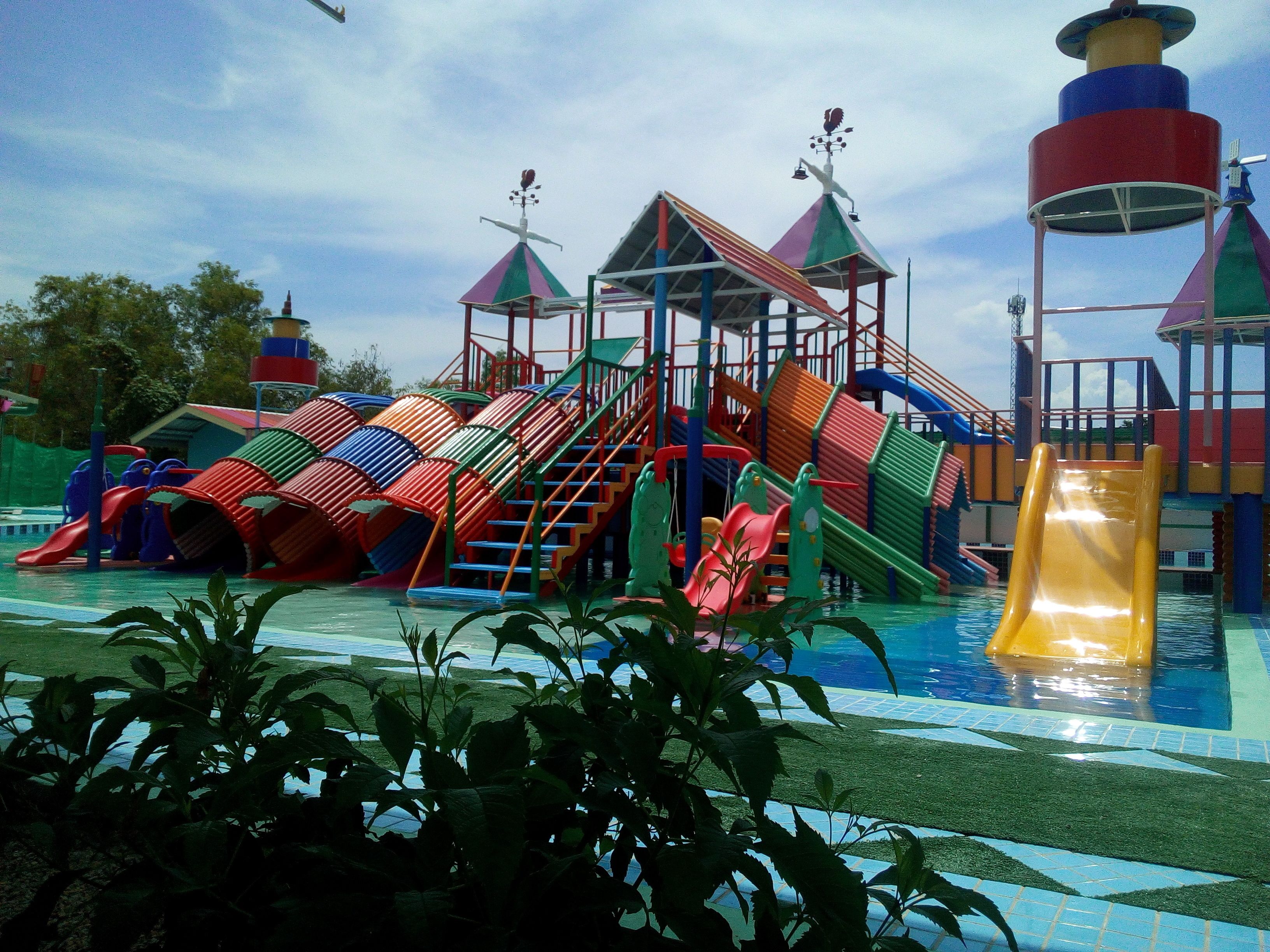 Children’s play area – outdoor
