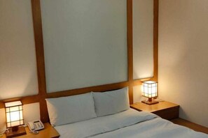 書桌、免費 Wi-Fi