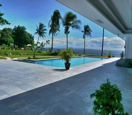 En la playa, toallas de playa