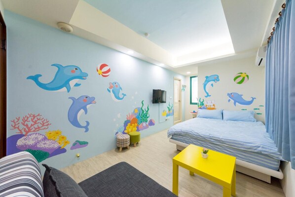 Individually decorated, individually furnished, desk, blackout drapes - Bryan Southern Villages (Tainan)