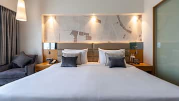 Winter Green Room, 1 King Bed | 미니바, 객실 내 금고, 책상, 암막 커튼