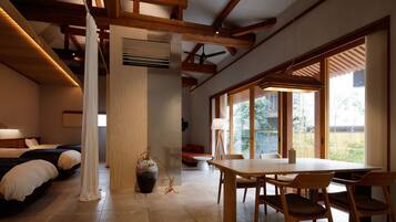 Habitación cuádruple, 4 habitaciones, en edificio contiguo | Servicio a la habitación