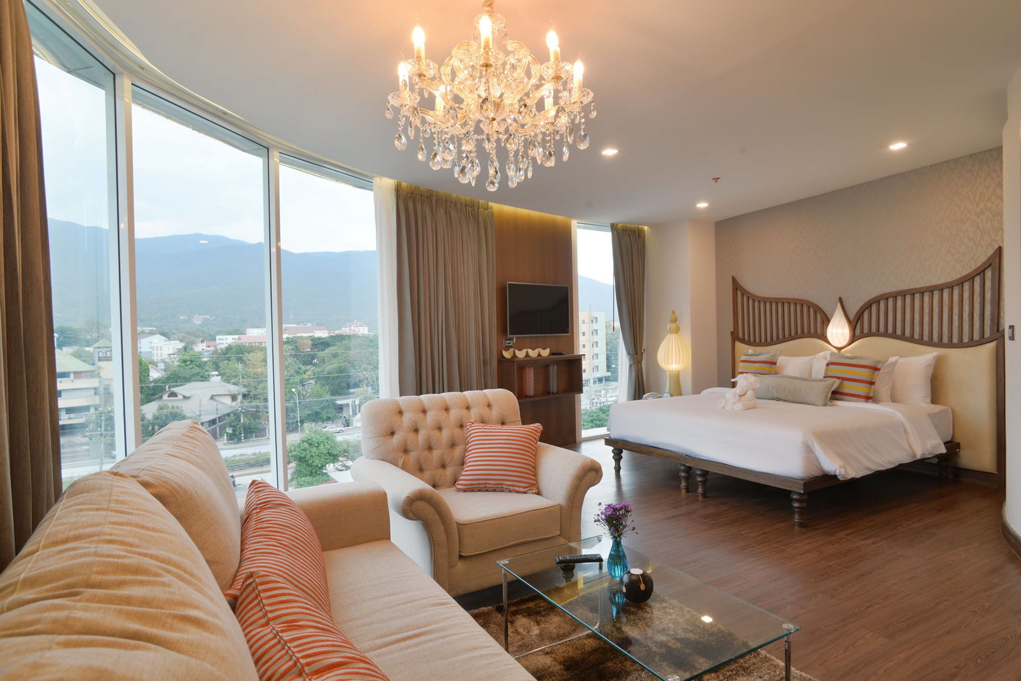 Premium bedding, memory foam beds, minibar, in-room safe