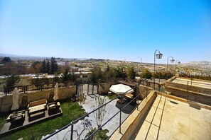 Exterior - Acropolis Cave Suite (Ürgüp)