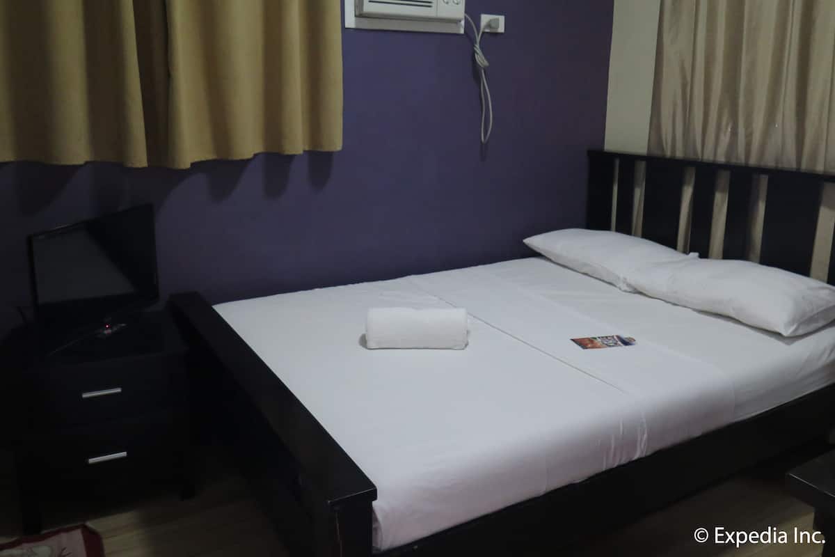 Room 108 | Desk, iron/ironing board
