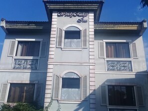 Front of property - The Windy Ridge Inn (Tagaytay)