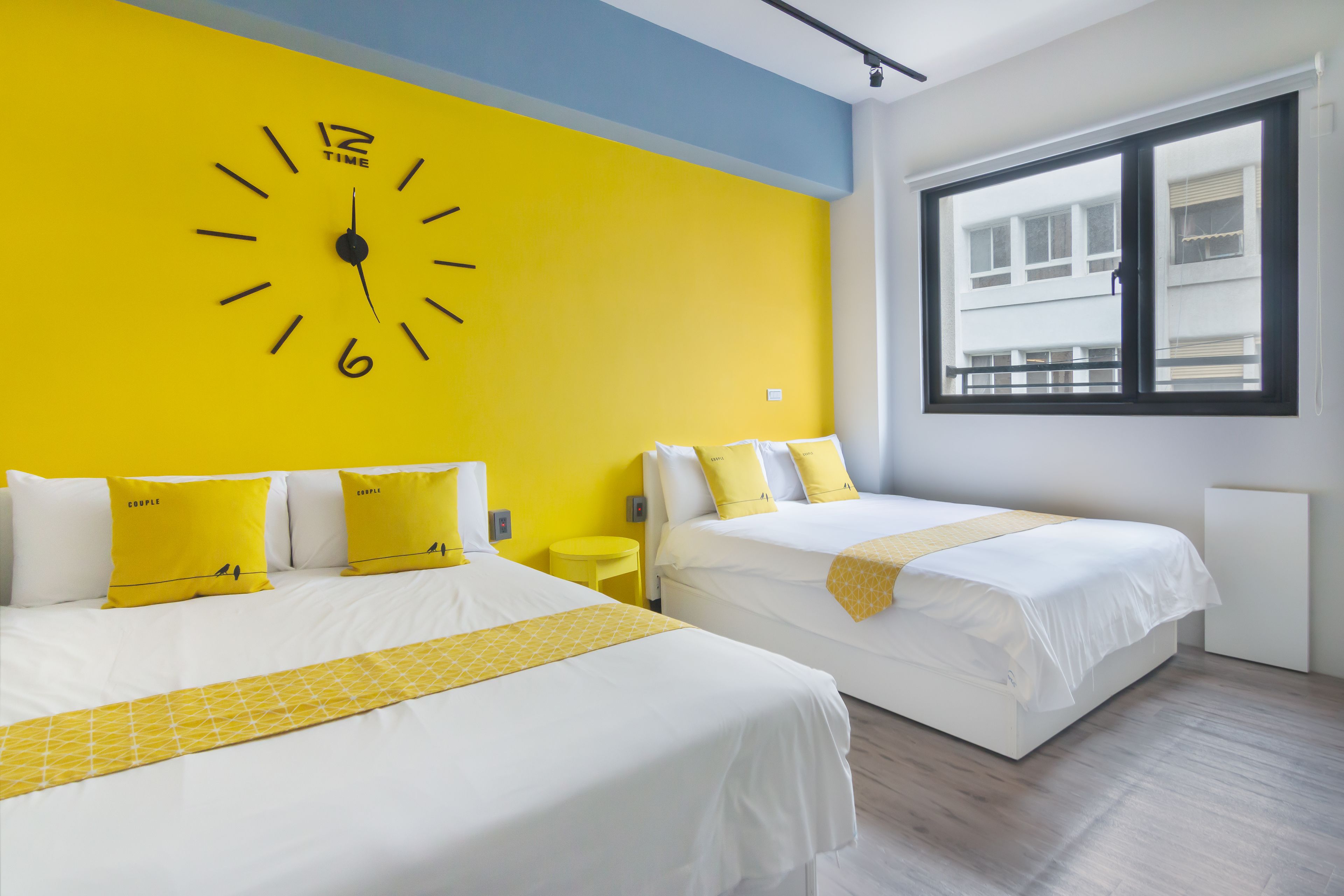 superior quadruple room | desk, rollaway beds, free wifi, bed sheets