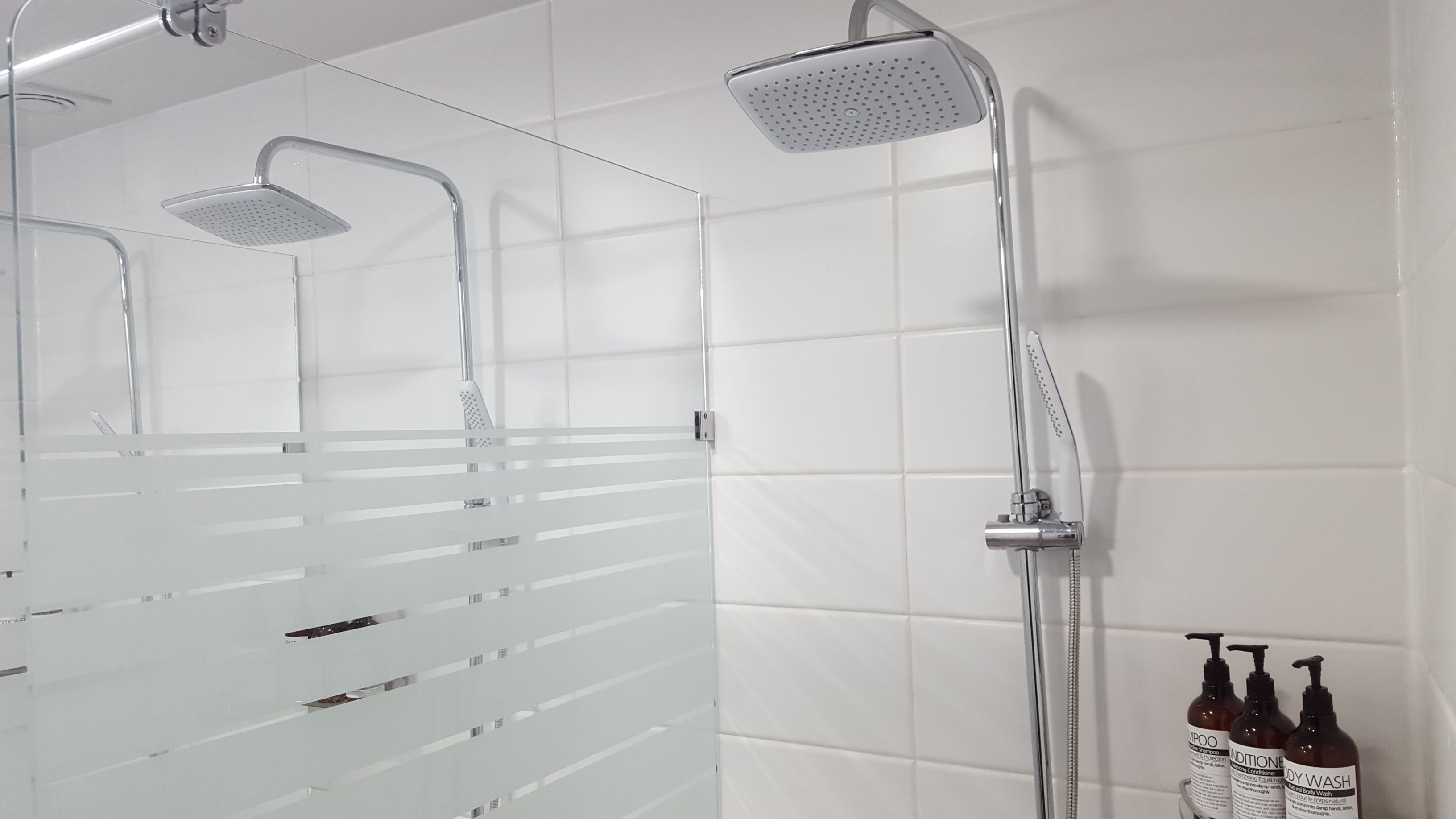 Bathroom shower