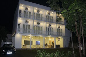 Exterior - Heaven By O (Unawatuna)