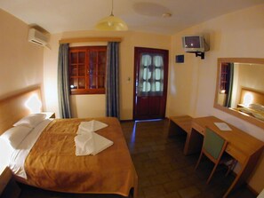 Apartment, Sea View | In-room safe, iron/ironing board, free cots/infant beds, free WiFi - Vassilias Beach Hotel (Skiathos)
