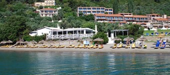 Vassilias Beach Hotel