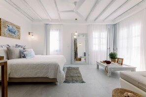 Deluxe Suite, Sea View | Egyptian cotton sheets, premium bedding, pillowtop beds, in-room safe