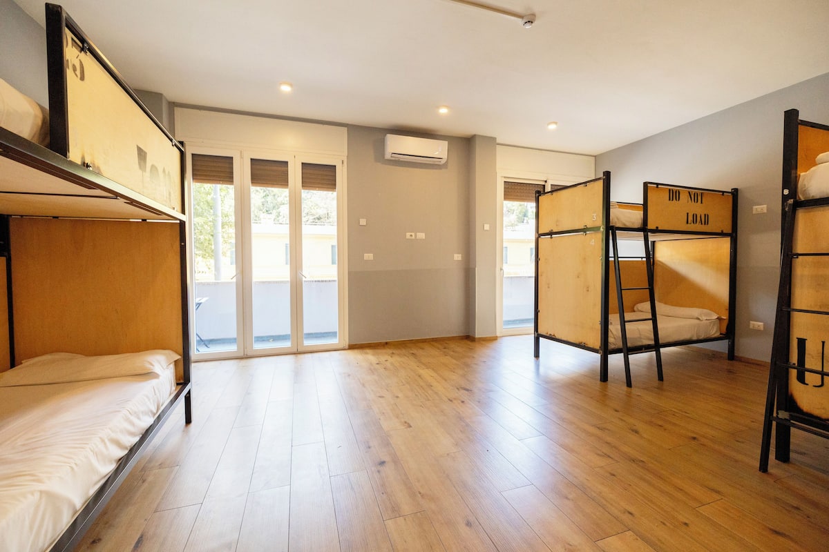 Shared Dormitory, Women only, Ensuite (max 8 people) | Desk, blackout curtains, soundproofing, iron/ironing board