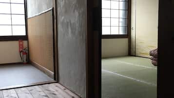 Phòng truyền thống (Japanese Style) | Két bảo mật tại phòng, truy cập Internet không dây miễn phí