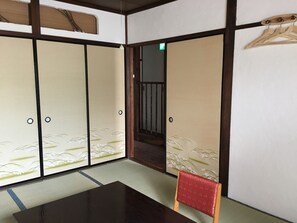 Japanese Style Room | In-room safe, free WiFi, bed sheets - Guesthouse Kiten - Hostel (Gifu)