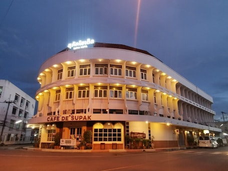 Front of property. Supak Hotel