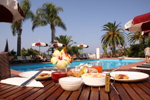 Morgenmadsbuffet hver dag mod et gebyr