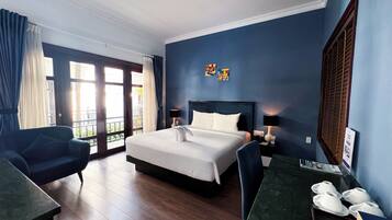 1 bedroom, in-room safe, desk, blackout drapes