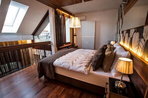 1 bedroom, premium bedding, minibar, in-room safe