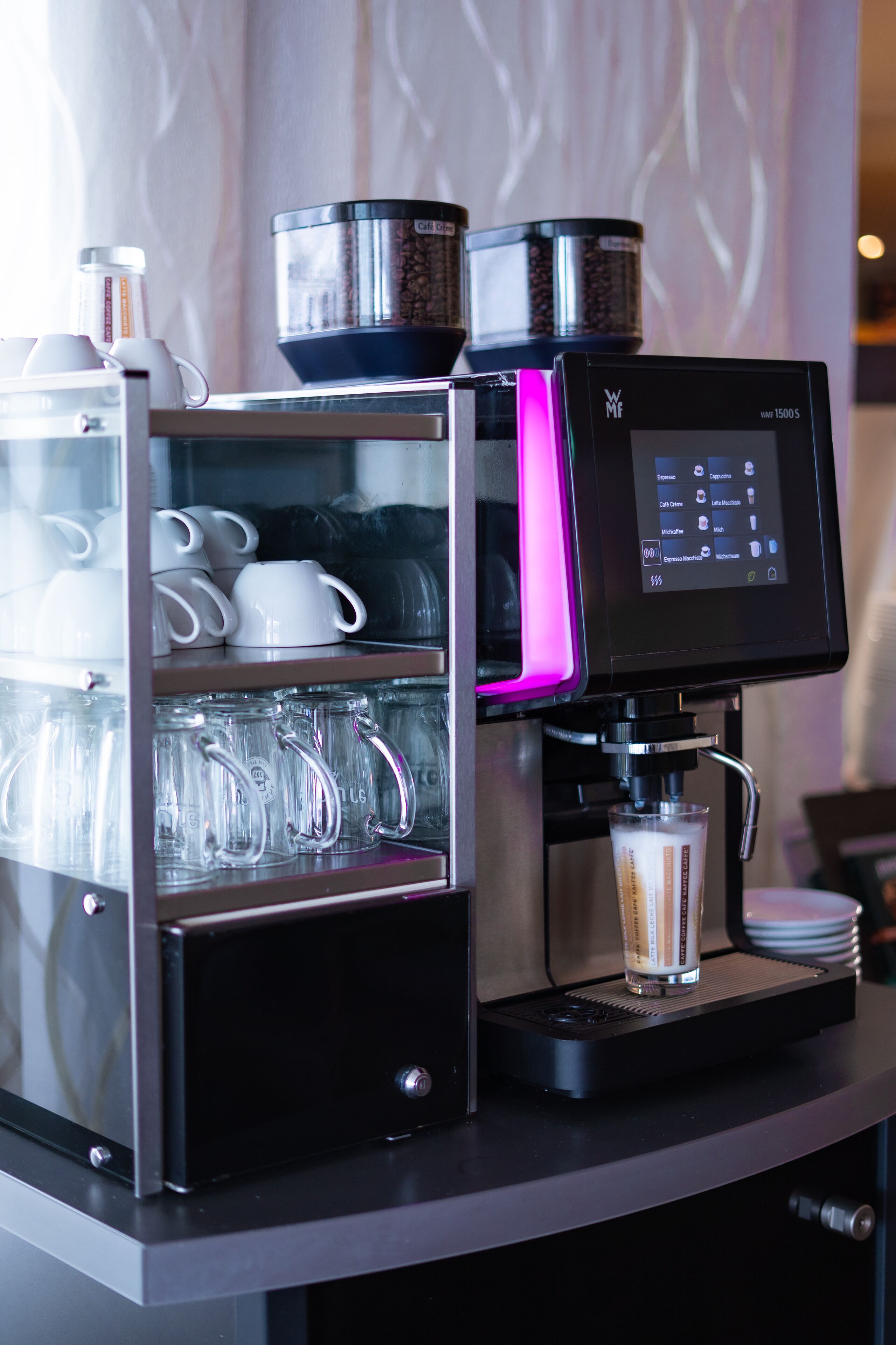 daily buffet breakfast for a fee