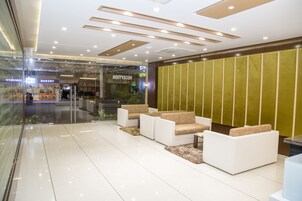 ロビー応接スペース