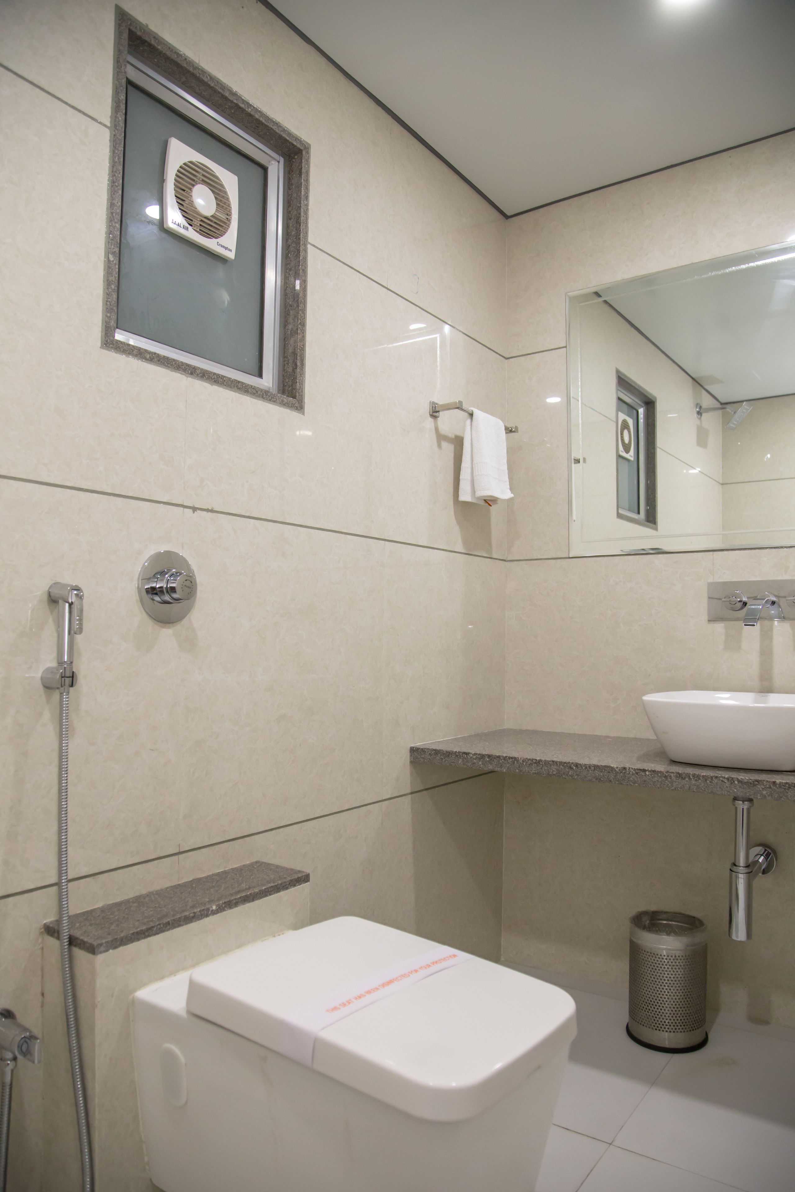 shower, free toiletries, slippers, towels