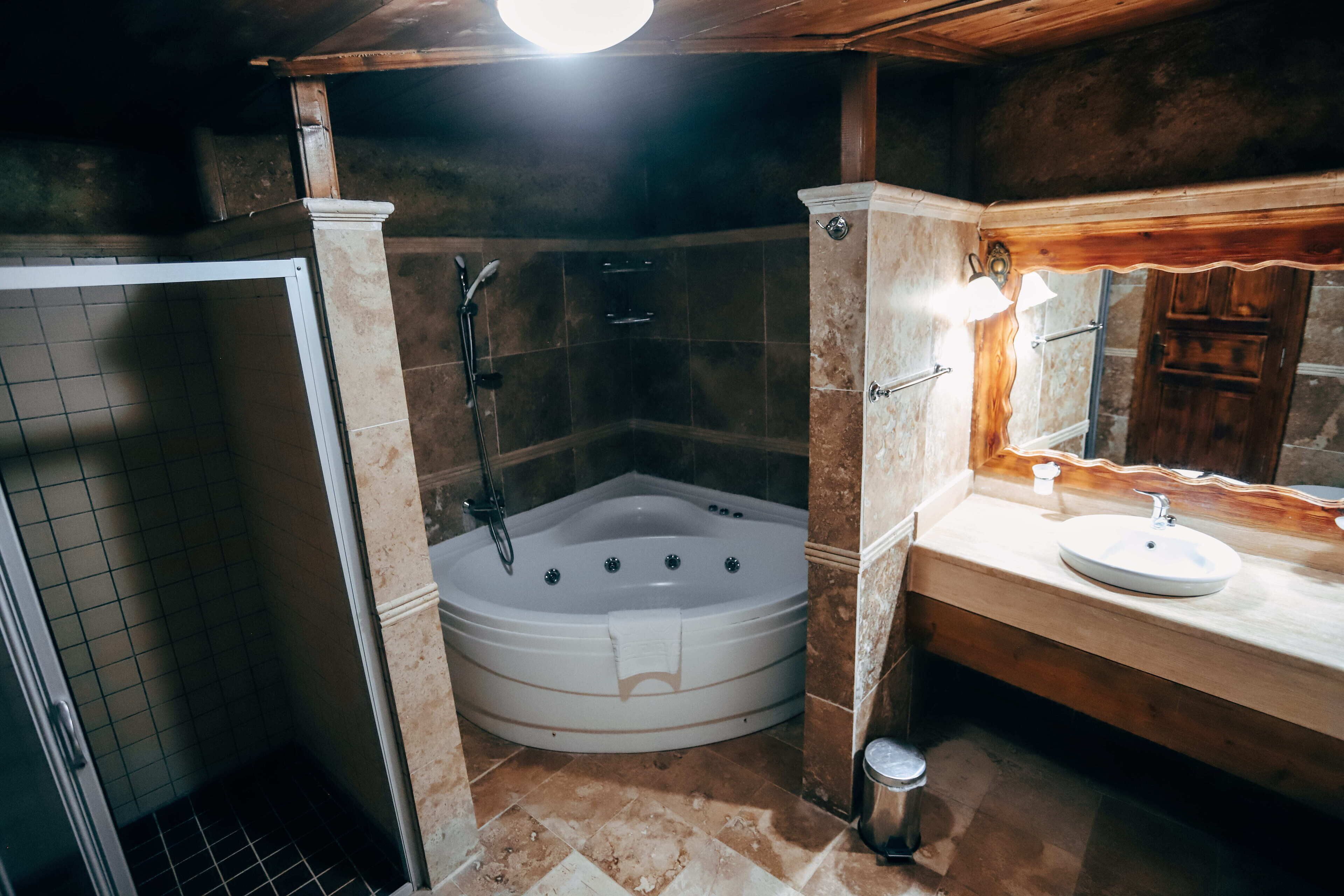 cave room | jetted bathtub
