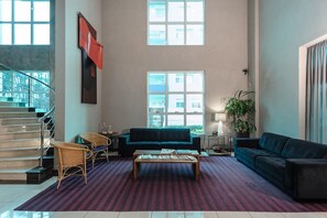 Lobby sitting area - Hotel The Premium (Osasco)