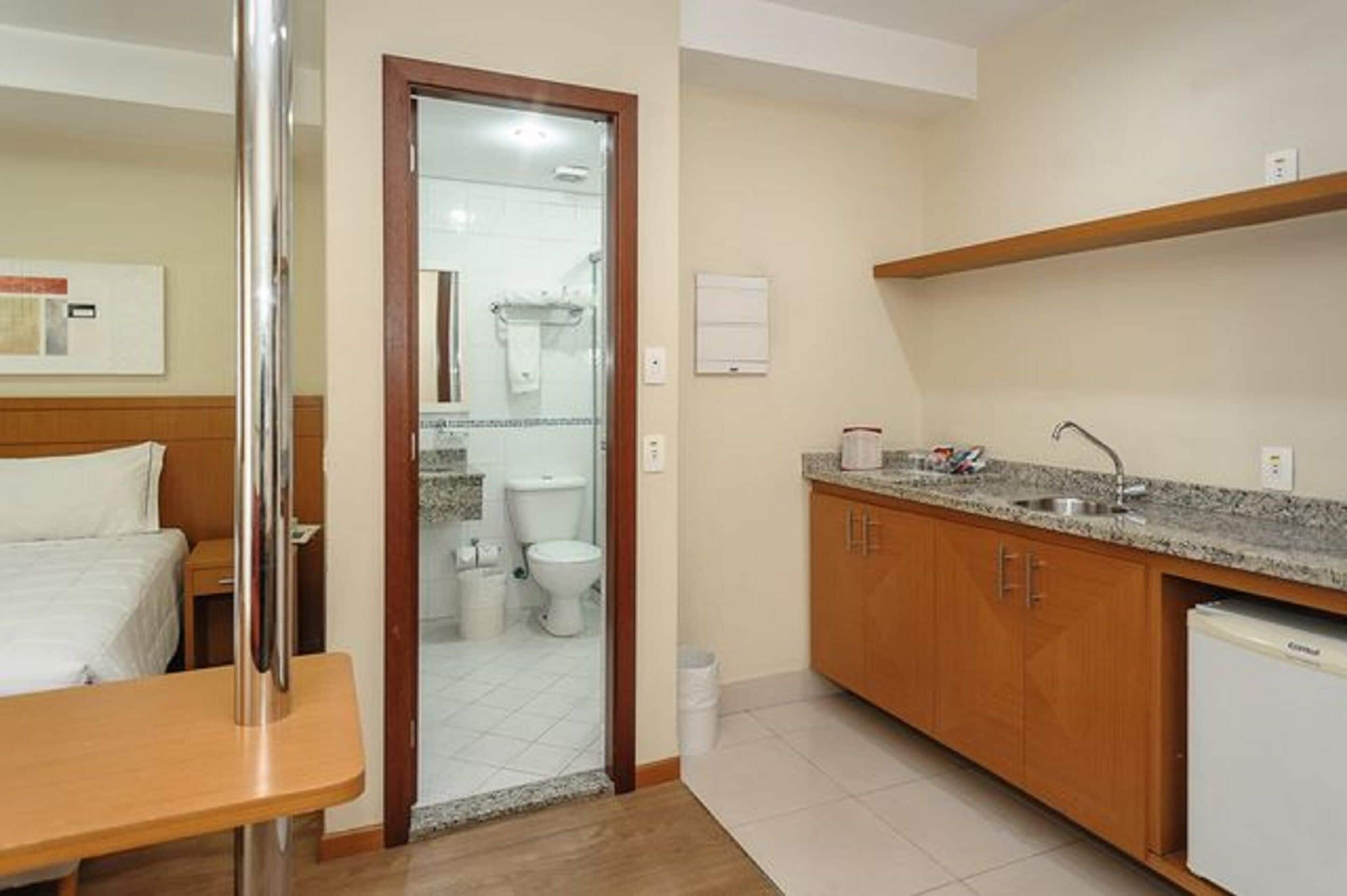 superior suite, 1 double bed | minibar, desk, blackout curtains, iron/ironing board