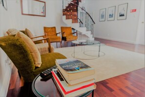 Télévision de 70 cm avec chaînes par câble