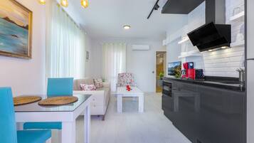 Appartamento Comfort (A-Blok) | Area soggiorno | TV