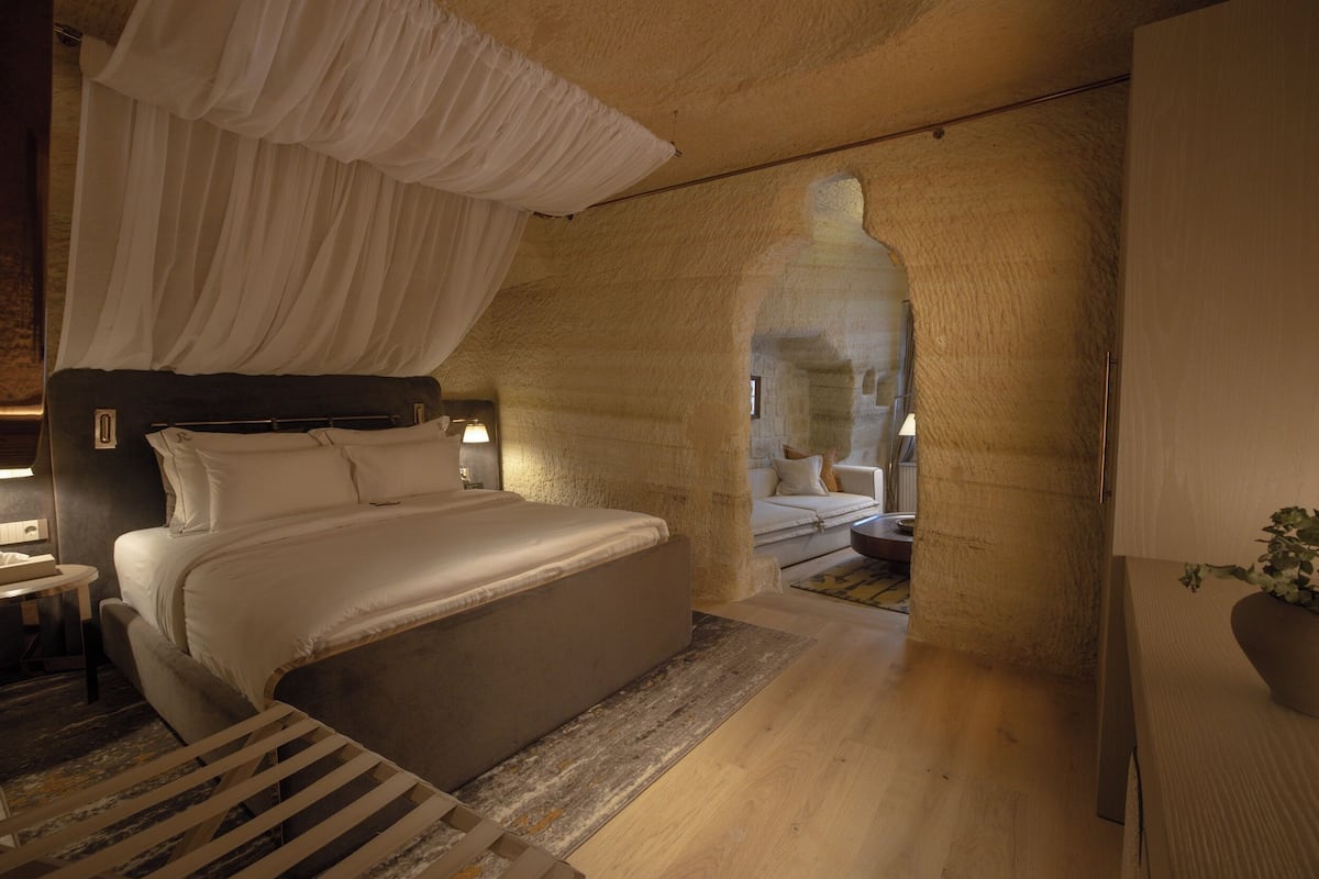 Rom – premium | Sengetøy av topp kvalitet, minibar, safe på rommet og blendingsgardiner