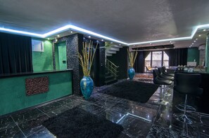 Khu tiếp khách ở sảnh