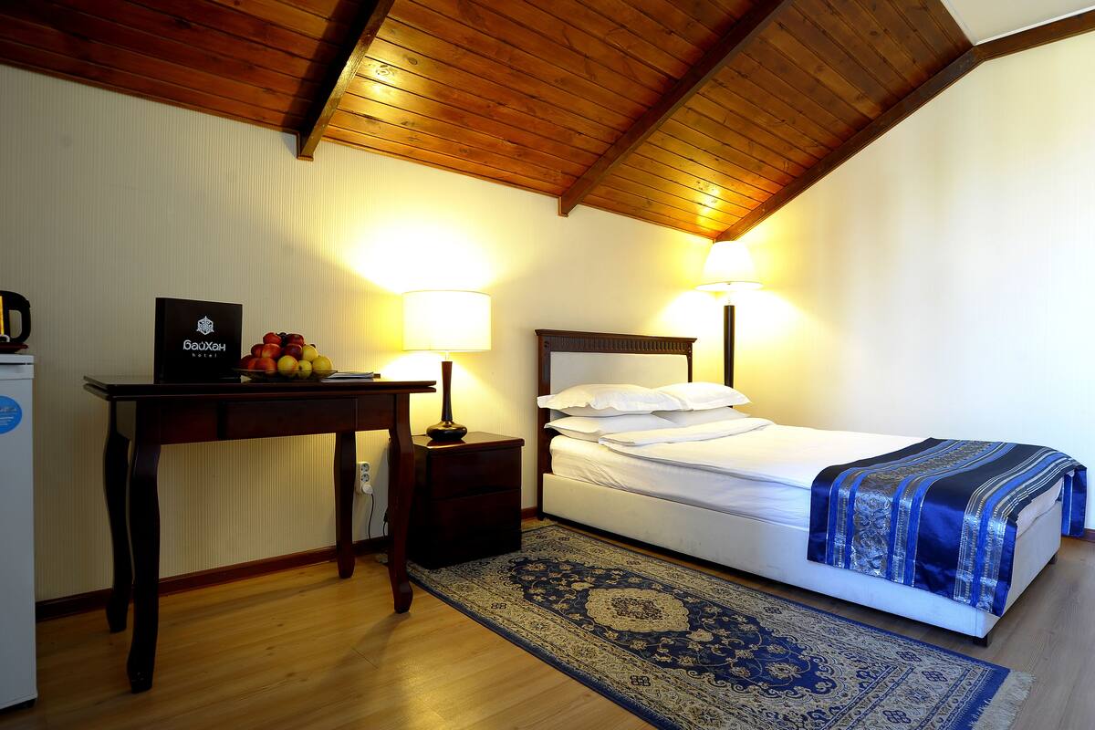 Standard Single Room | Bilik Mandi | Gabungan pancuran/tab mandi, tab mandi berpancutan