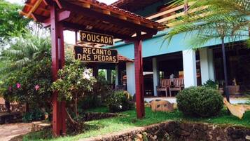 Fachada da propriedade